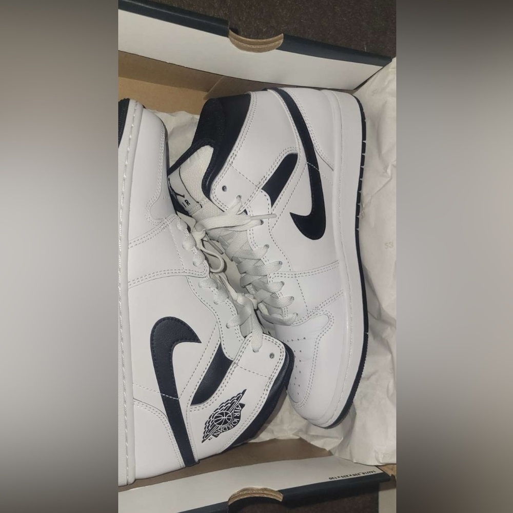 Nike Men's White and Black Air Jordan One Mid
